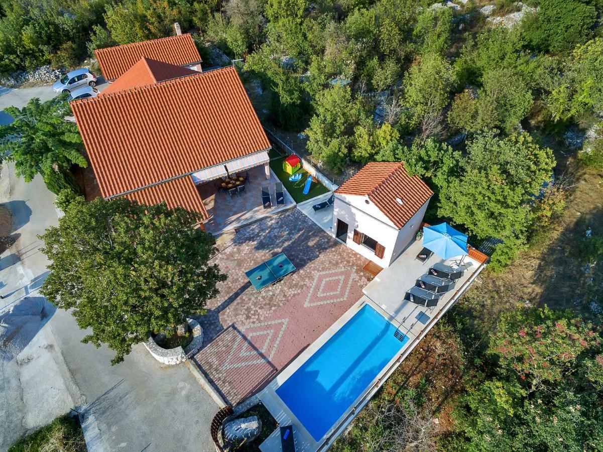 Villa Zvonimir Zagvozd Eksteriør billede