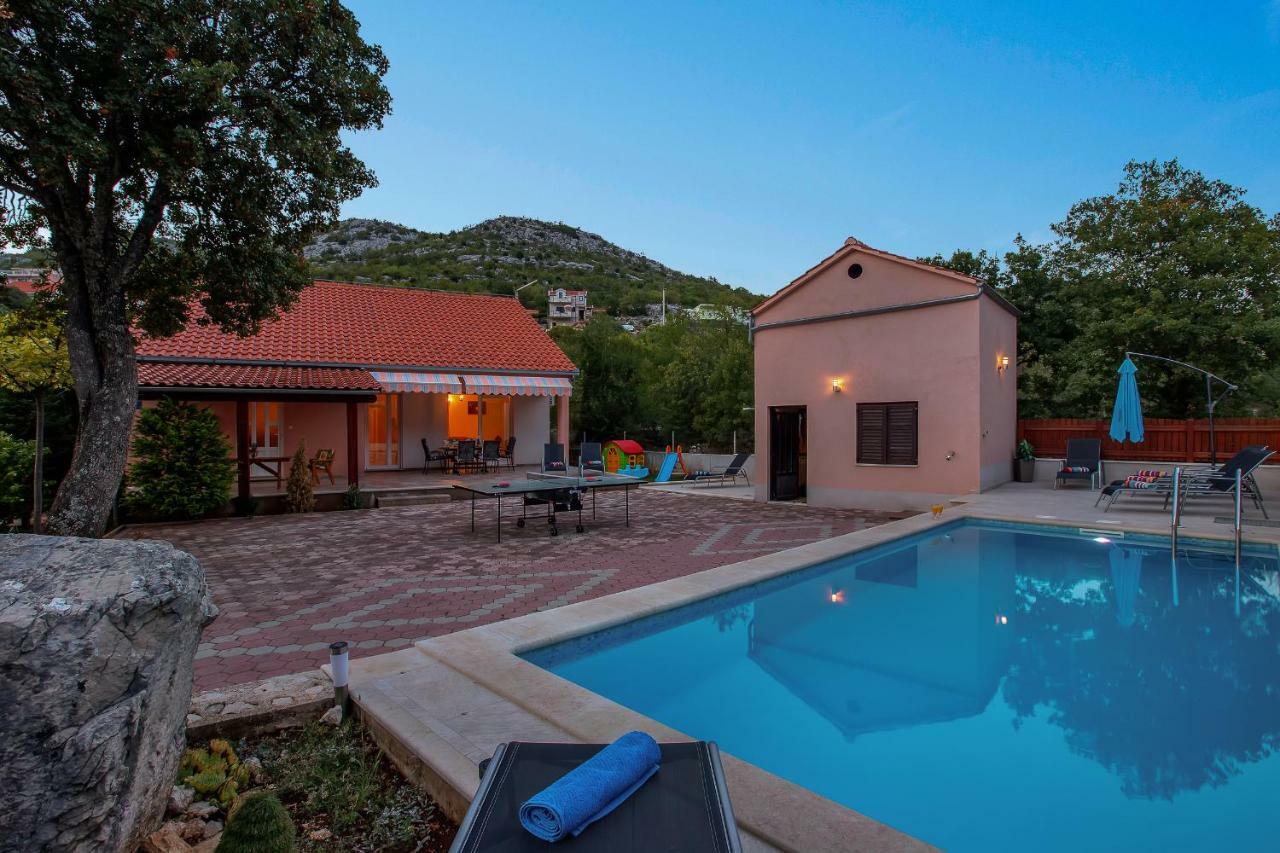 Villa Zvonimir Zagvozd Eksteriør billede